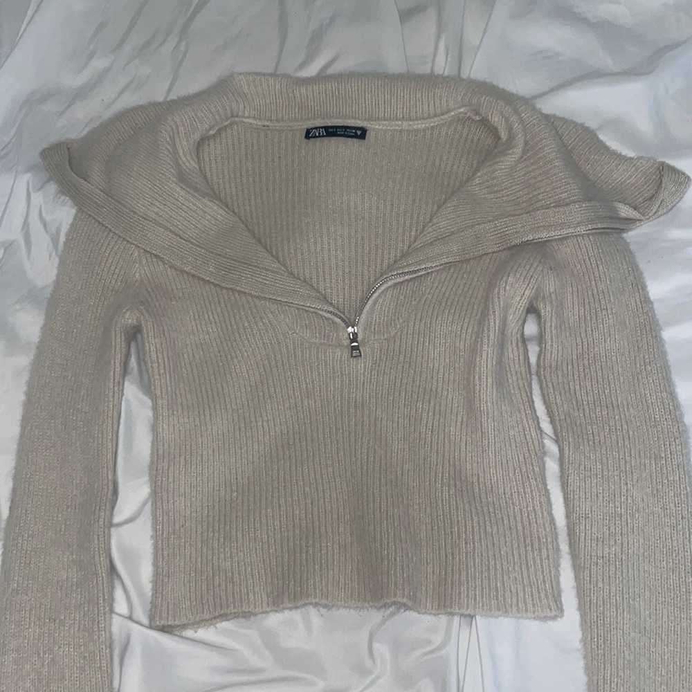ZARA CROPPED KNIT TOP